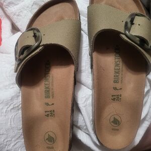 Birkenstock Single Strap Vegan Sandals in Olive